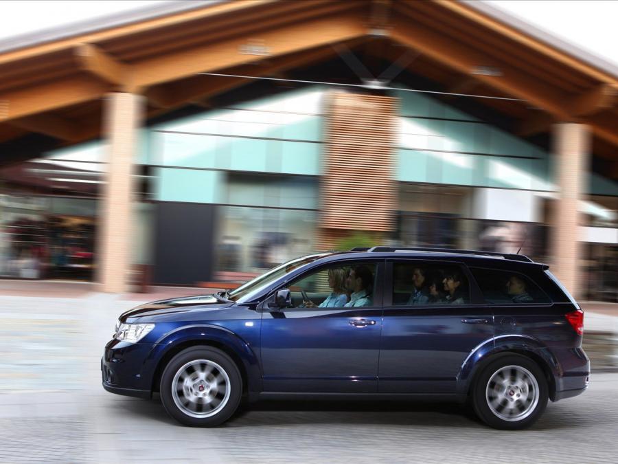  Fiat Freemont 2011 года  (фото 106 из 111)